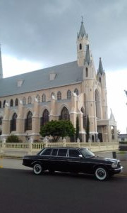 Boda-en-Iglesia-de-San-Rafael-de-Heredia.-CENTRAL-AMERICA-LIMOUSINE-RIDES.-3-300x1804527a0bdb287174b.jpg