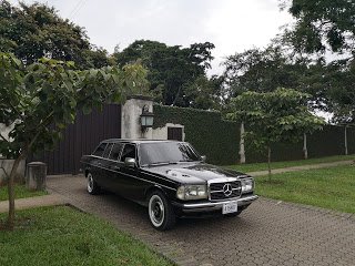 COSTA-RICA-PRIVATE-ESTATE.-MERCEDES-W123-LIMOUSINE-300D-LWB-LANGb84c21c499bad824.jpg