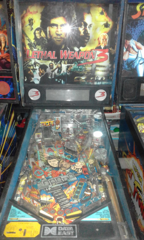 PINBALL MACHINE COSTA RICA1992 DATA EAST LETHAL WEAPON 3