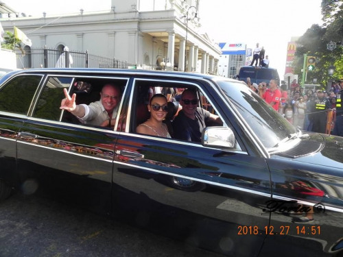 COSTA-RICAS-CALL-CENTER-2018-CARNIVAL-PARADE-LIMOUSINE570768060fff3adf.jpg